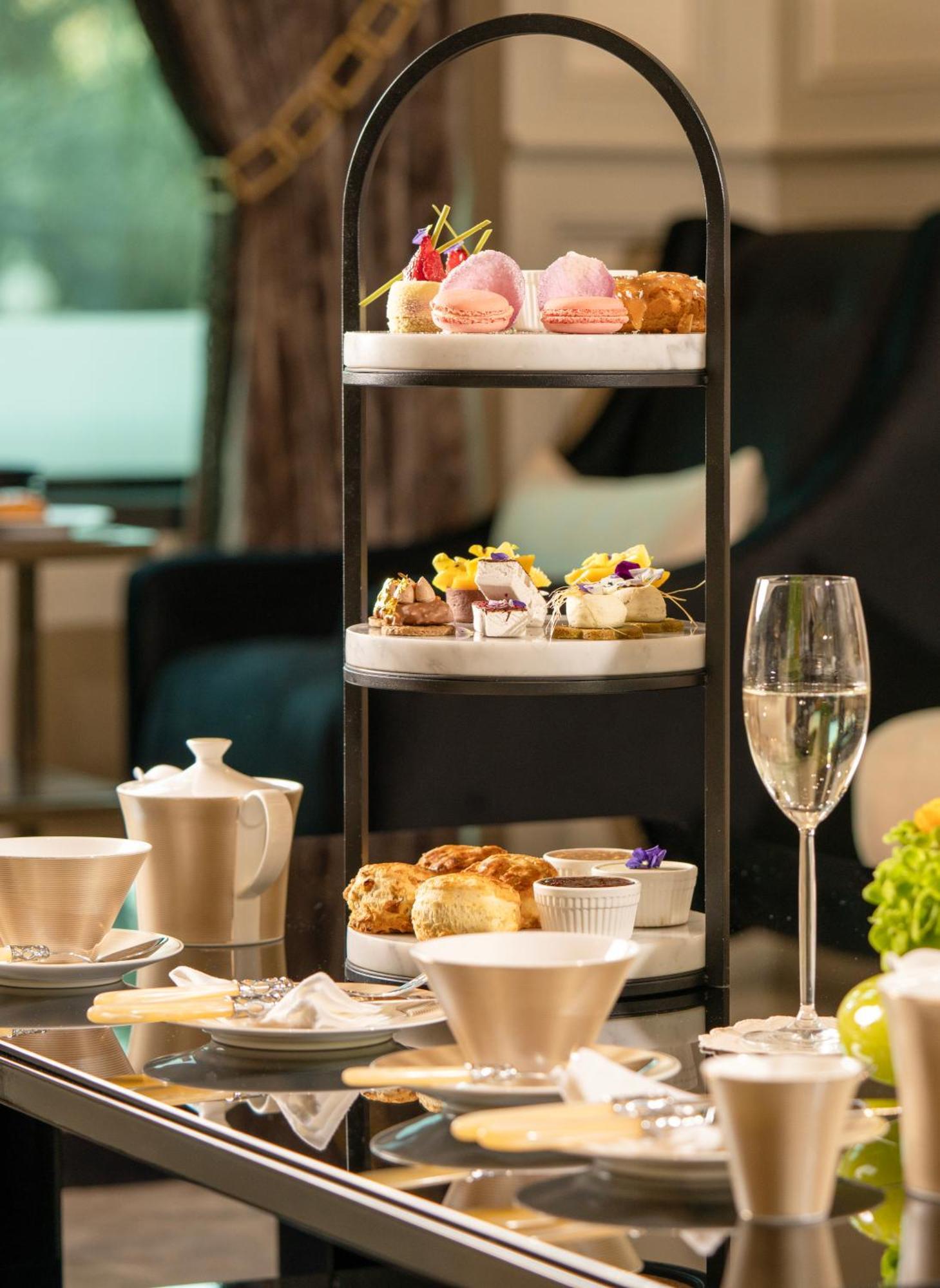 Fairmont Riyadh Eksteriør bilde Afternoon tea at the InterContinental Sydney