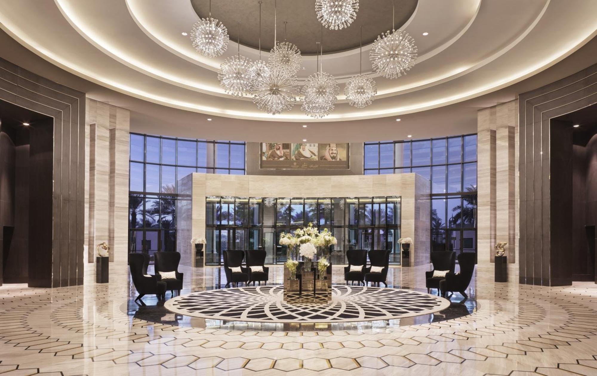 Fairmont Riyadh Eksteriør bilde Lobby