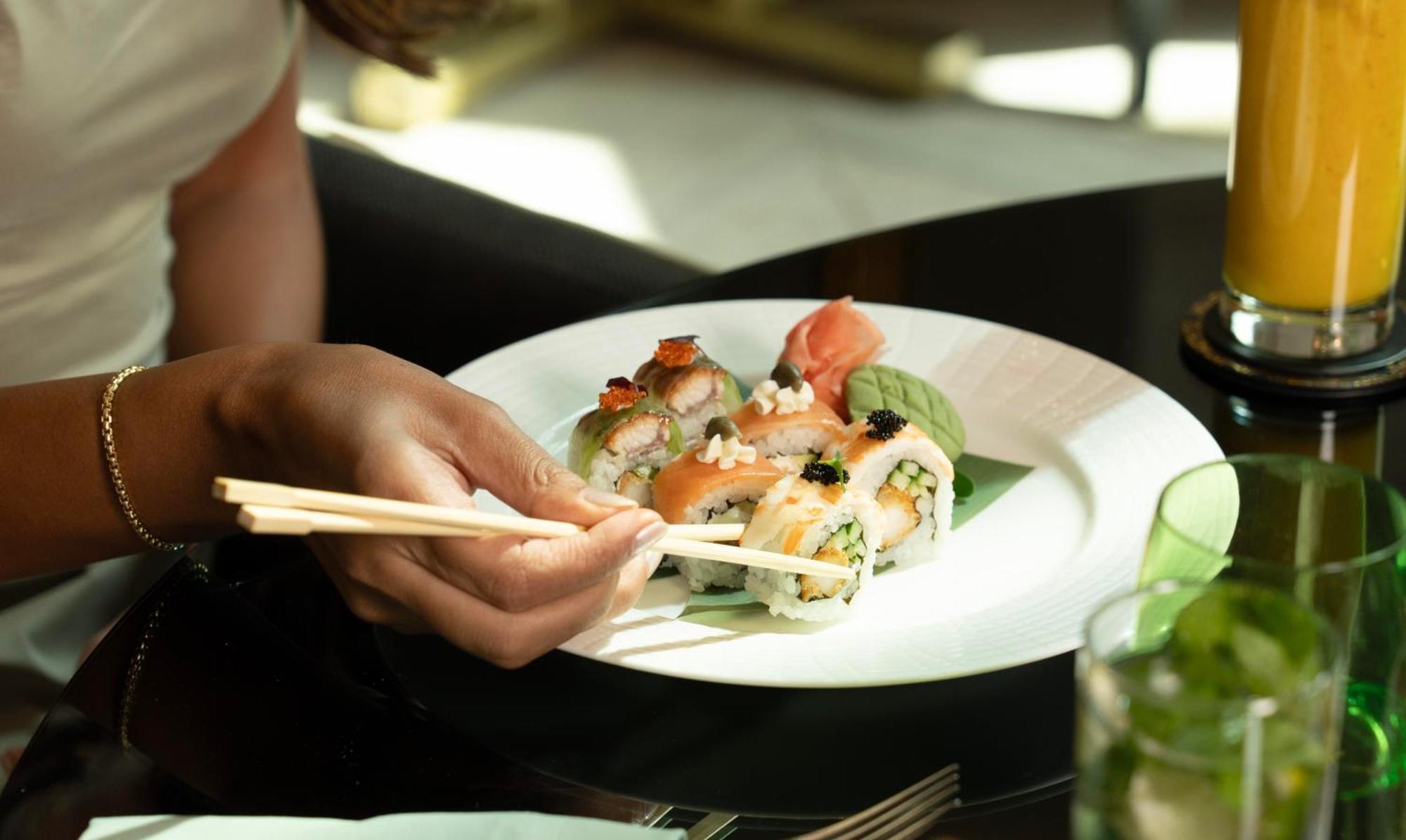 Fairmont Riyadh Eksteriør bilde Sushi